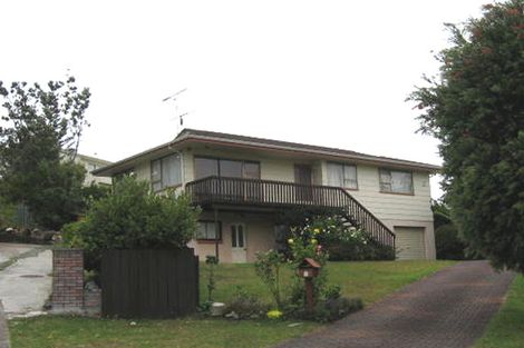 Photo of property in 11 Datura Place, Sunnynook, Auckland, 0620