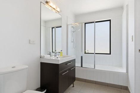 Photo of property in Atlas Apartments, 28/49 Maunganui Road, Mount Maunganui, 3116