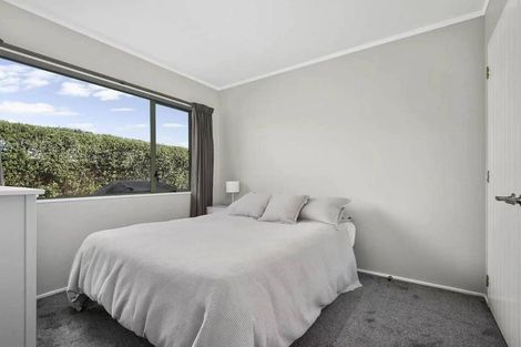 Photo of property in 1 Marbella Drive, Massey, Auckland, 0614