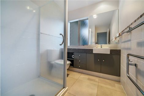 Photo of property in 11 Kouras Place, Flat Bush, Auckland, 2016