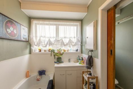 Photo of property in 439 Gloucester Street, Taradale, Napier, 4112