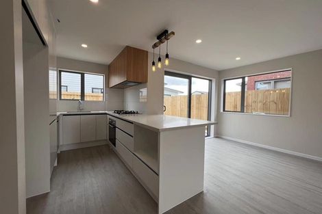 Photo of property in 65 Kaha Road, Papakura, 2110