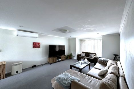 Photo of property in 5 Morewa Place, Takanini, 2112