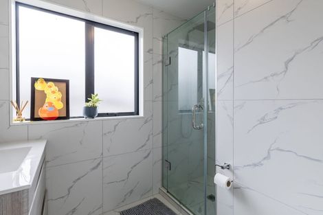 Photo of property in 10/66 Clayburn Road, Glen Eden, Auckland, 0602
