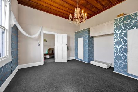 Photo of property in 25 Milmoe Street, Hawera, 4610