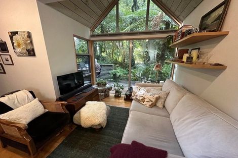 Photo of property in 23b Kakariki Grove, Waikanae, 5036