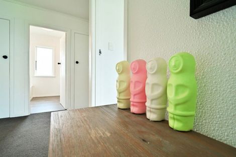 Photo of property in 433 Dalcross Street, Mayfair, Hastings, 4122