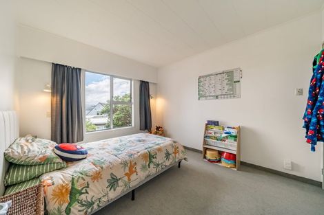 Photo of property in 2 Leeward Drive, Whitby, Porirua, 5024