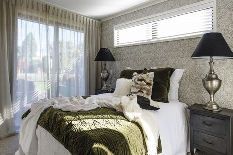 Photo of property in 10 Thoresby Mews, Avonhead, Christchurch, 8042