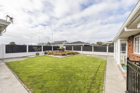 Photo of property in 6 Grange Place, Milson, Palmerston North, 4414
