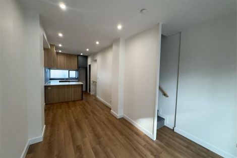 Photo of property in 22 Parkwood Avenue, Westgate, Auckland, 0614