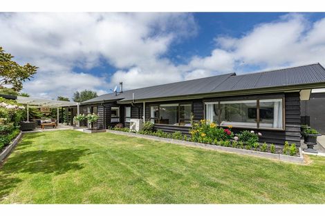 Photo of property in 15 Martyn Street, Rangiora, 7400