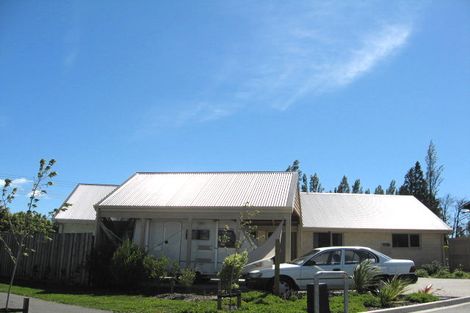 Photo of property in 8 Lucy Murcott Place, Stoke, Nelson, 7011