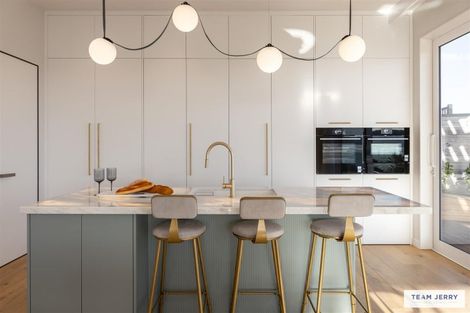 Photo of property in 4 Seawind Way, Hobsonville, 0616