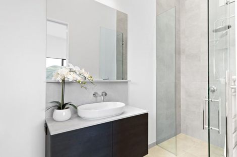 Photo of property in 5 Lancewood Lane, Queenstown, 9300