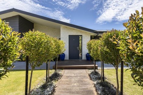 Photo of property in 1 Armstrong Avenue, Waitara, 4320