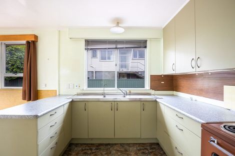 Photo of property in 7 Lydford Place, Spotswood, New Plymouth, 4310