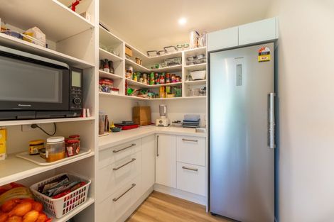 Photo of property in 14 Chelmsford Street, Hampden, 9410