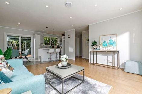 Photo of property in 17 Coroglen Avenue, Birkenhead, Auckland, 0626