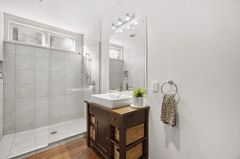 Photo of property in 60 Islington Street, North East Valley, Dunedin, 9010