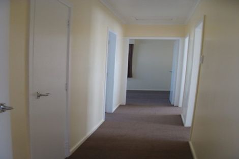 Photo of property in 90 Edgewater Drive, Pakuranga, Auckland, 2010