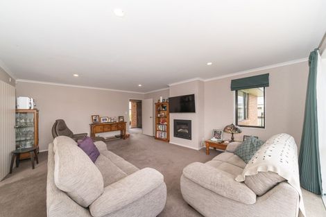 Photo of property in 10a Pegasus Place, Kelvin Grove, Palmerston North, 4414