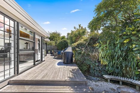 Photo of property in 23 Hinemoa Place, Snells Beach, 0920