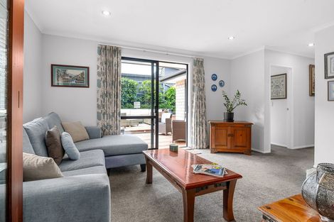 Photo of property in 49 Shrule Place, Huntington, Hamilton, 3210