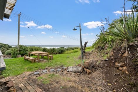 Photo of property in 636 Aranga Coast Road, Aranga, 0376