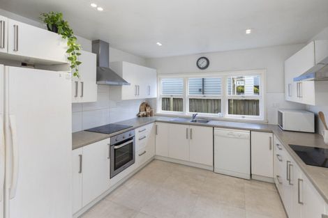 Photo of property in 352 Hereford Street, Linwood, Christchurch, 8011