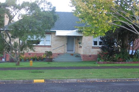 Photo of property in 14 Fyfe Avenue, Papatoetoe, Auckland, 2025