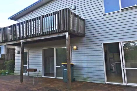 Photo of property in 58 Laurel Oak Drive, Schnapper Rock, Auckland, 0632