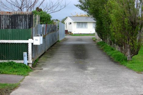Photo of property in 1b Salford Place, Awapuni, Palmerston North, 4412