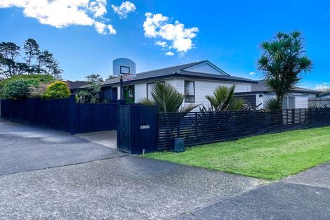 Photo of property in 1/29 Karepo Crescent, Ranui, Auckland, 0612