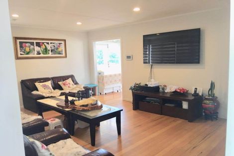Photo of property in 12 Kereru Street, Henderson, Auckland, 0612