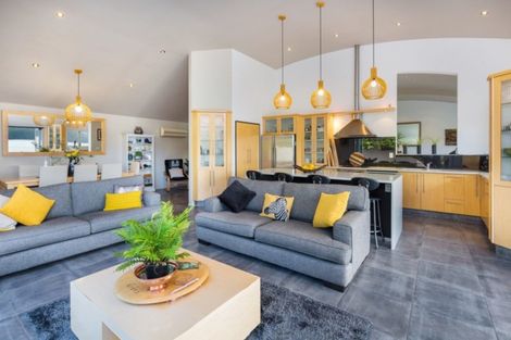 Photo of property in 2 Marina View, Waikawa, Picton, 7281