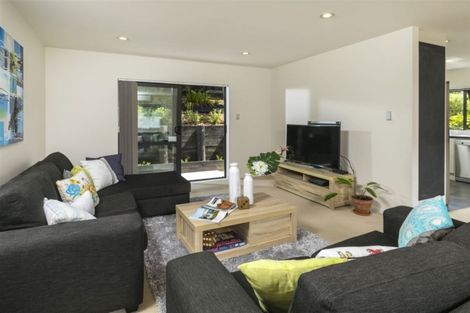 Photo of property in 203e Don Buck Road, Massey, Auckland, 0614