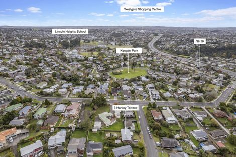 Photo of property in 3 Hartley Terrace, Massey, Auckland, 0614