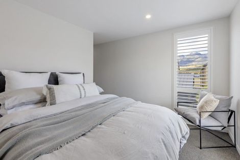 Photo of property in 29 Mulholland Drive, Jacks Point, 9371