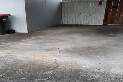 Photo of property in 2/127 Portage Road, New Lynn, Auckland, 0600