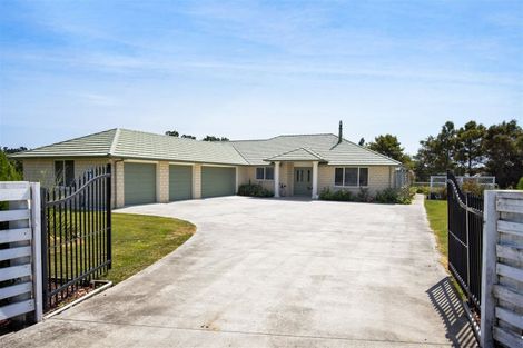 Photo of property in 30 Waipapa Road, Waitara, 4383
