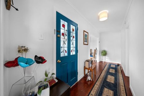 Photo of property in 43 Waimumu Road, Massey, Auckland, 0614