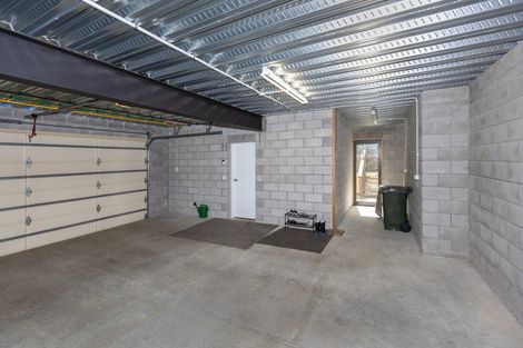 Photo of property in 39b Kakariki Grove, Waikanae, 5036