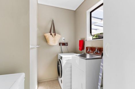 Photo of property in 445 Onemana Drive, Onemana, Whangamata, 3691