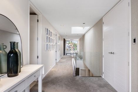 Photo of property in 10 Royds Street, Fendalton, Christchurch, 8014