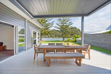 Photo of property in 103 Patuwai Drive, Whangamata, 3620