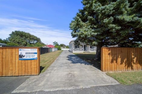 Photo of property in 106 Manawapou Road, Hawera, 4610