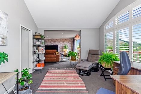 Photo of property in 56 Kakariki Grove, Waikanae, 5036