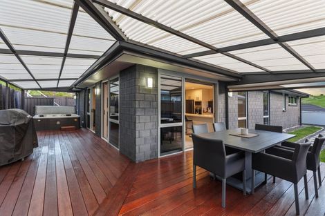 Photo of property in 103 Ballintoy Park Drive, Welcome Bay, Tauranga, 3175