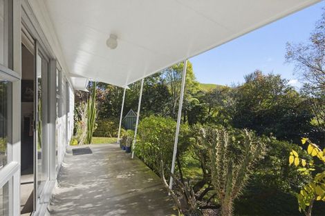 Photo of property in 594 Waitohu Valley Road, Manakau, Otaki, 5583